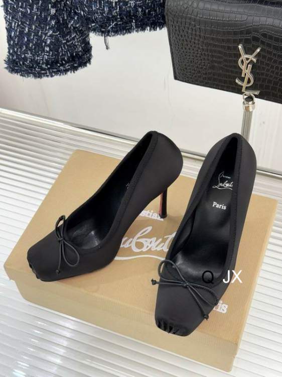 Picture of Christian Shoes _SKUCLsz35-40JX12033278